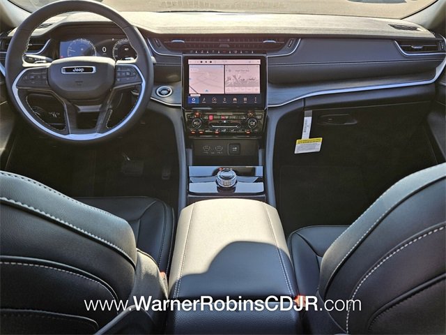 New 2025 Jeep Grand Cherokee Limited w/ Black Appearance Package image 8