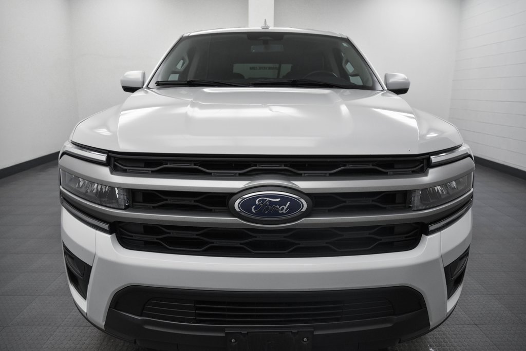 Used 2024 Ford Expedition XLT image 2