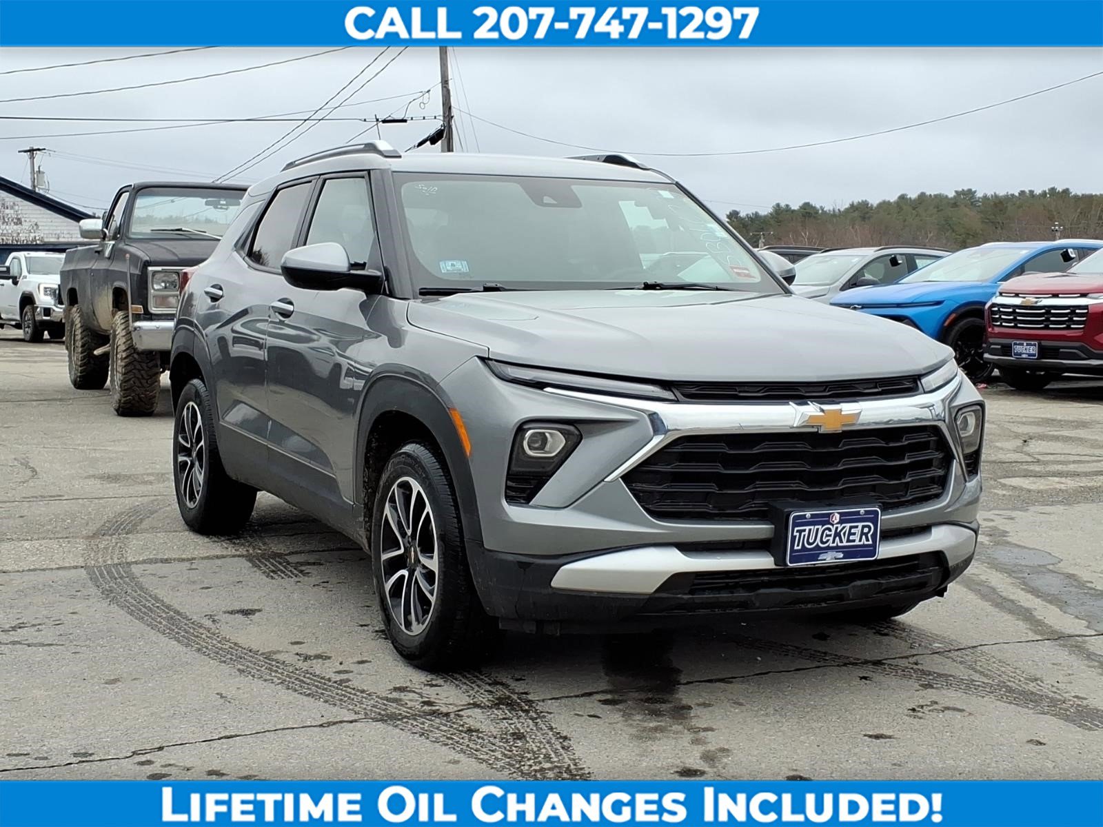 Used 2025 Chevrolet TrailBlazer LT AWD/4WD image 3