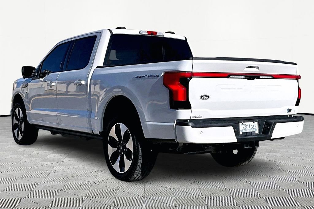 Used 2025 Ford F150 Lightning Platinum image 13