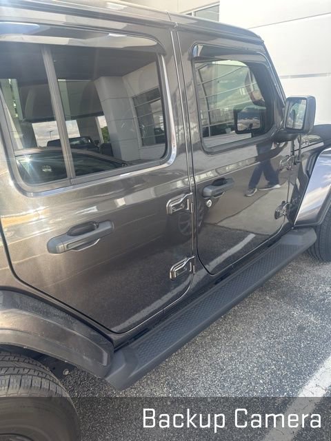 Used 2020 Jeep Wrangler Unlimited Sahara AWD/4WD image 5