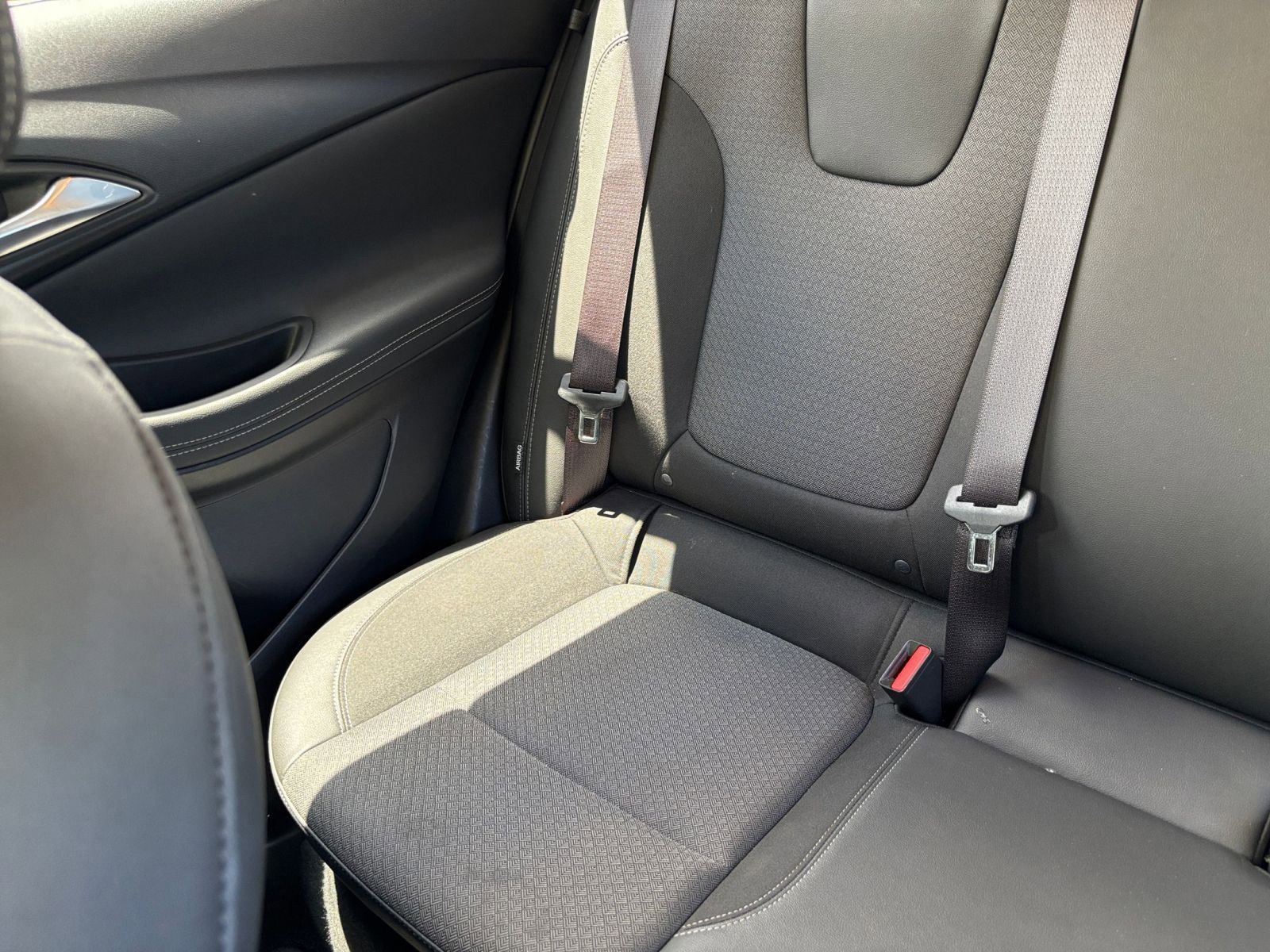 Used 2025 Buick Encore GX Preferred FWD image 38