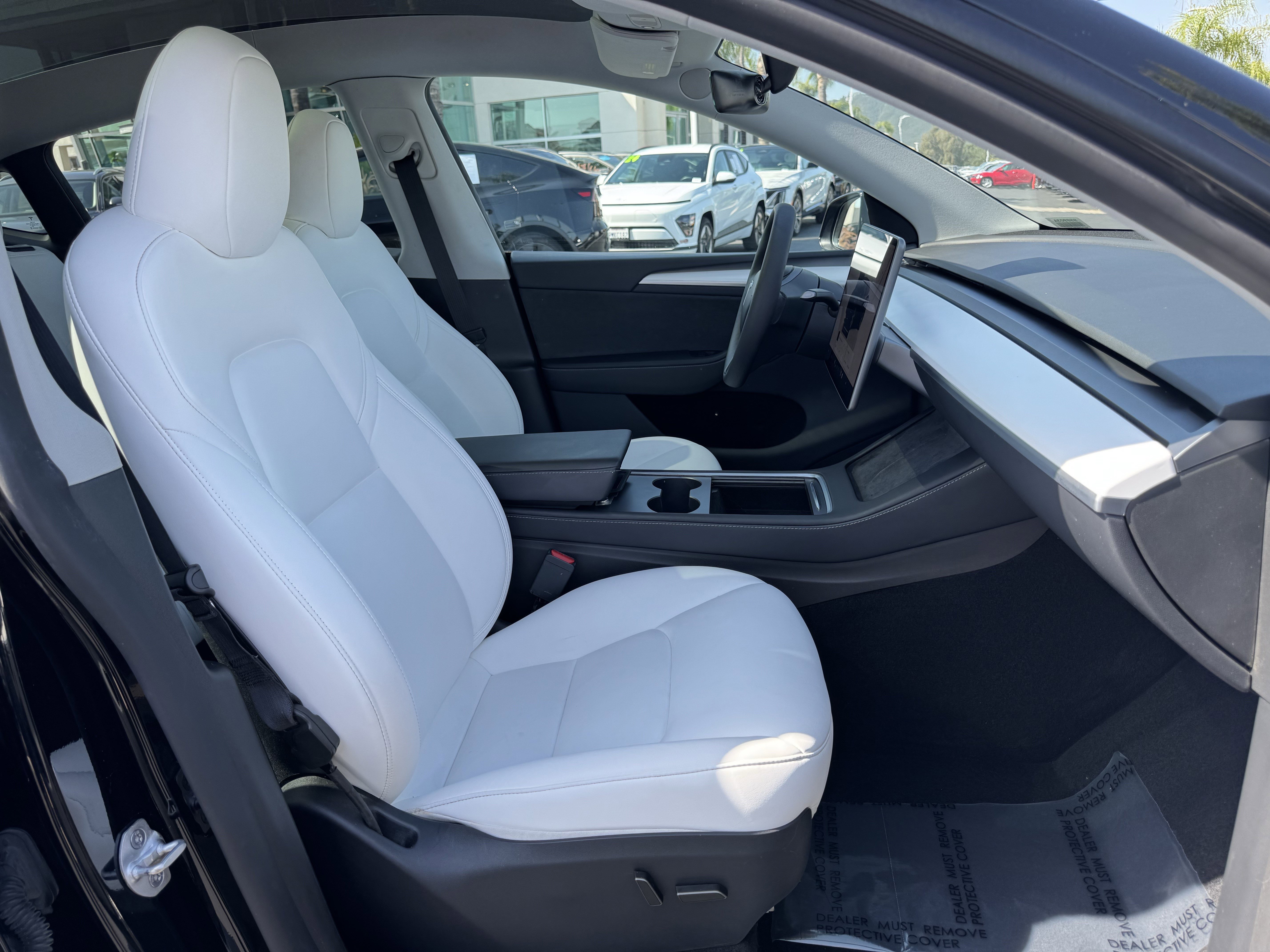 Used 2024 Tesla Model Y Long Range AWD/4WD image 27