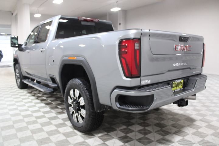 New 2026 GMC Sierra 2500 Denali w/ Denali Reserve Package image 10