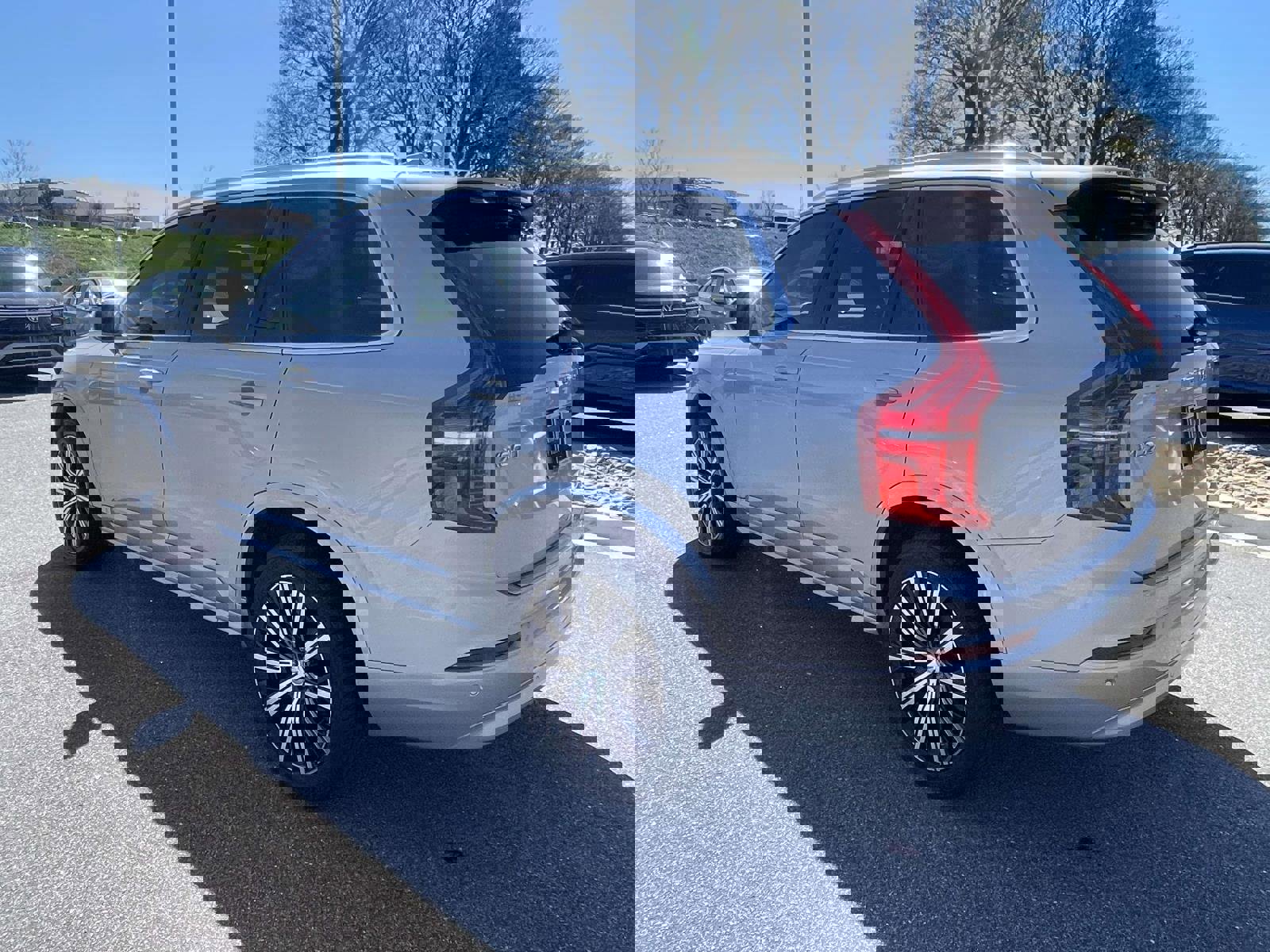 Used 2023 Volvo XC90 B6 Core w/ Protection Package Premier image 4