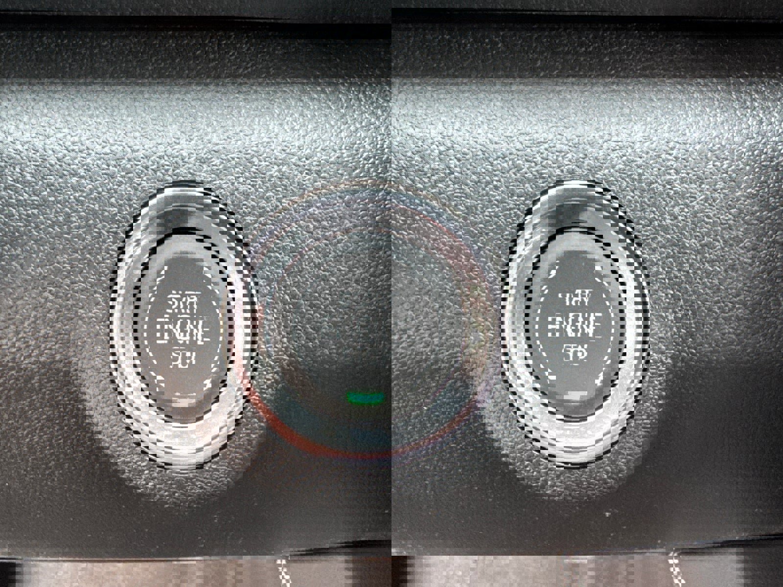 Used 2026 GMC Terrain Denali w/ LPO, Black Badging Package image 32