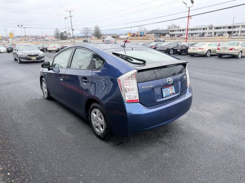 Used 2010 Toyota Prius Five FWD image 5