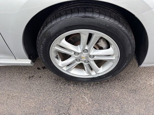 Used 2017 Chevrolet Cruze LT w/ RS Package image 40