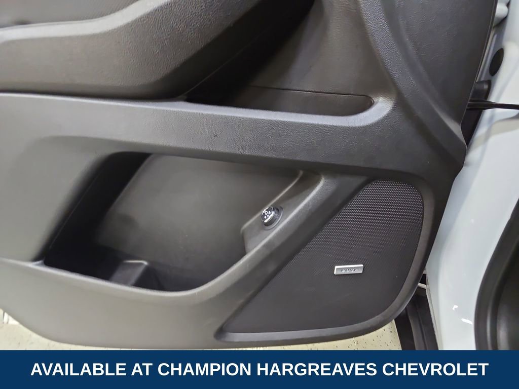 Used 2023 Chevrolet Traverse RS image 32