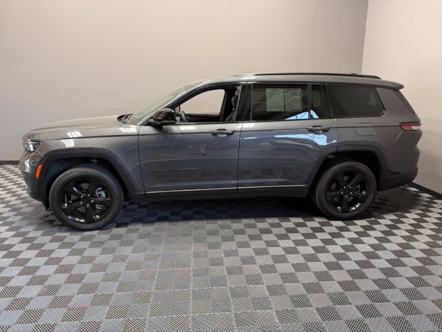 Used 2023 Jeep Grand Cherokee L Laredo AWD/4WD image 6