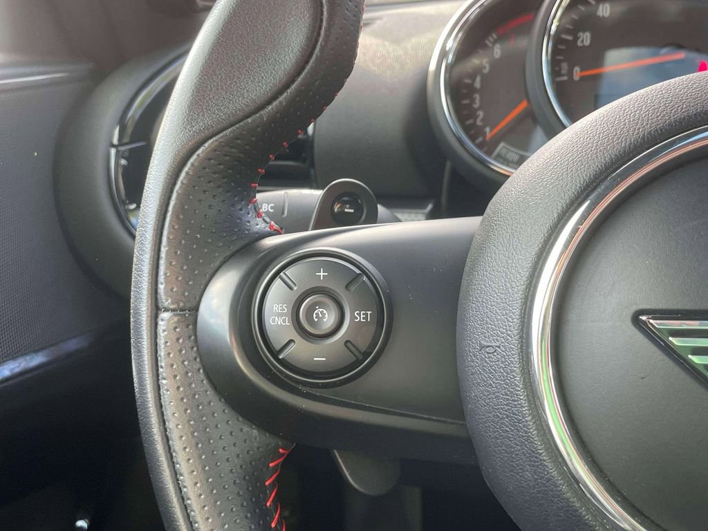 Used 2019 MINI Cooper Clubman S w/ Premium Package image 19