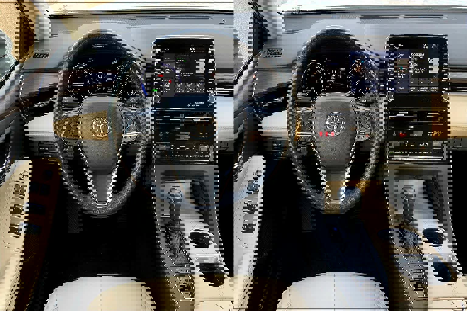 Used 2020 Toyota Avalon XLE image 5