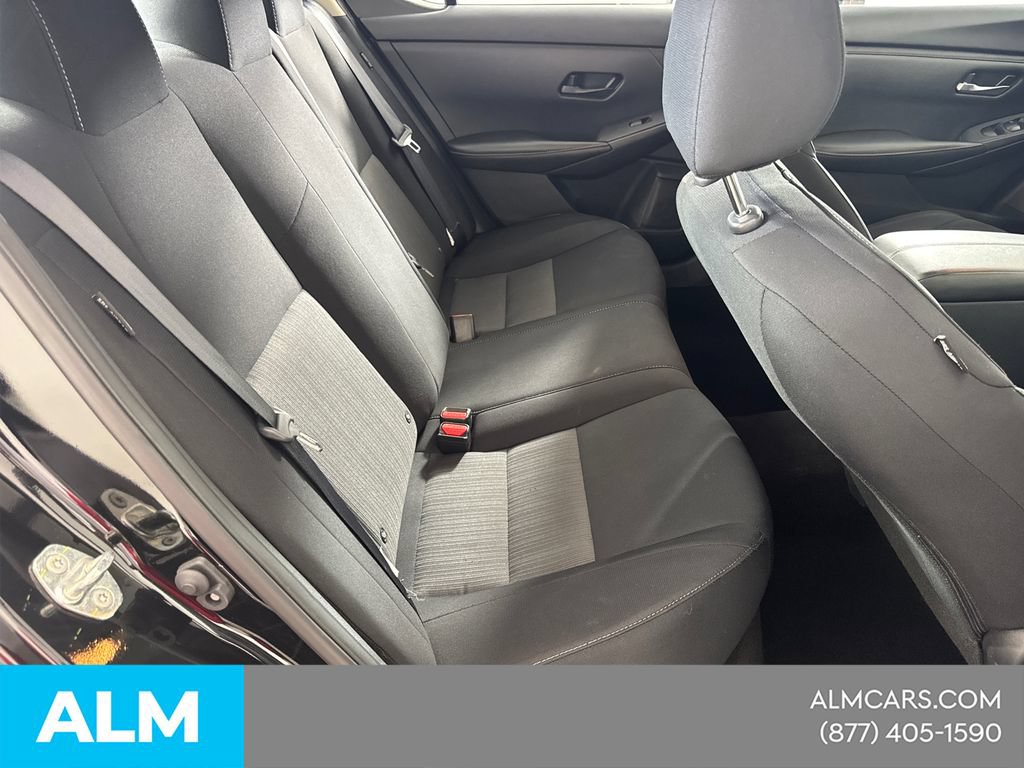 Used 2024 Nissan Sentra SV FWD image 18