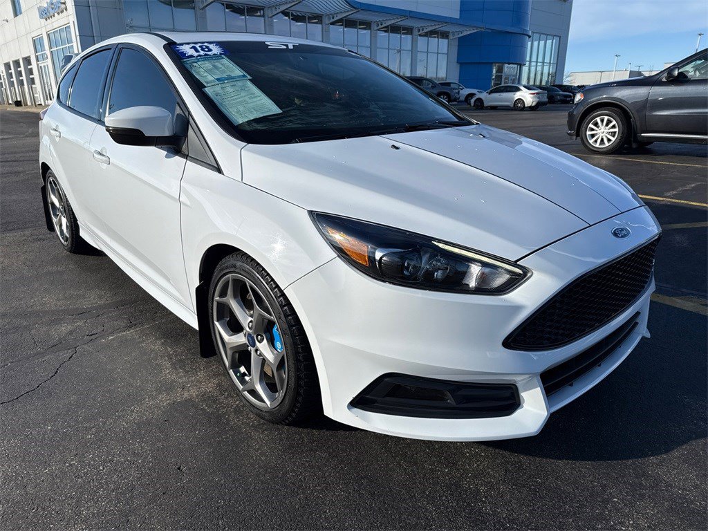 Used 2018 Ford Focus ST w/ Equipment Group 402A image 12