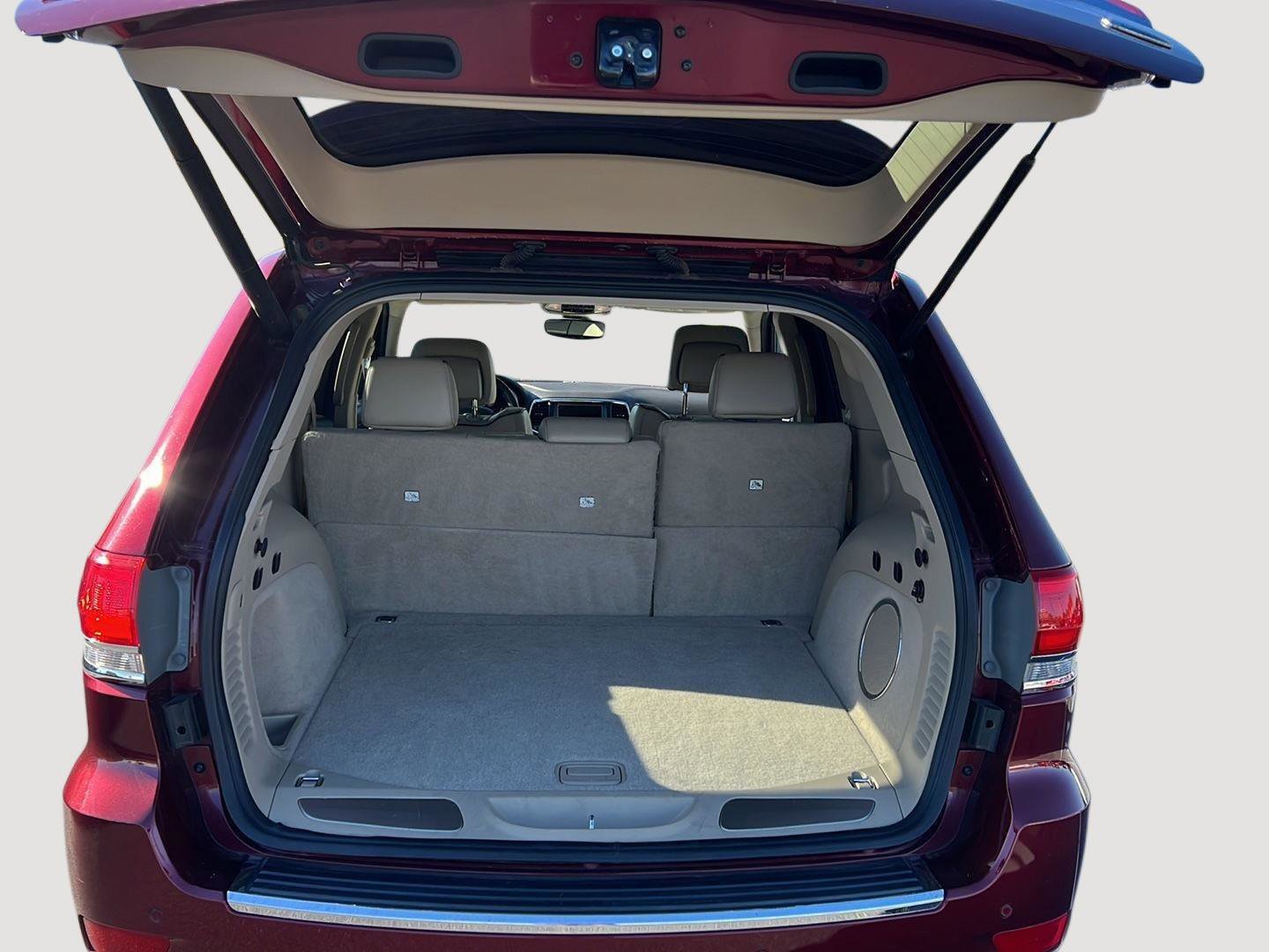 Used 2018 Jeep Grand Cherokee Overland image 17