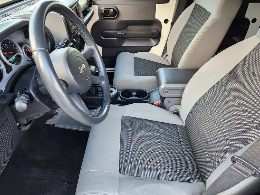 Used 2010 Jeep Wrangler Unlimited Sport image 13