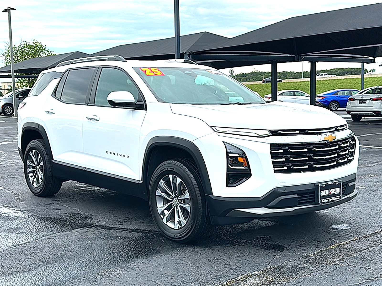 Used 2025 Chevrolet Equinox LT w/ Convenience Package II FWD image 10