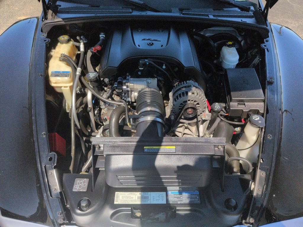 Used 2003 Chevrolet SSR RWD image 28