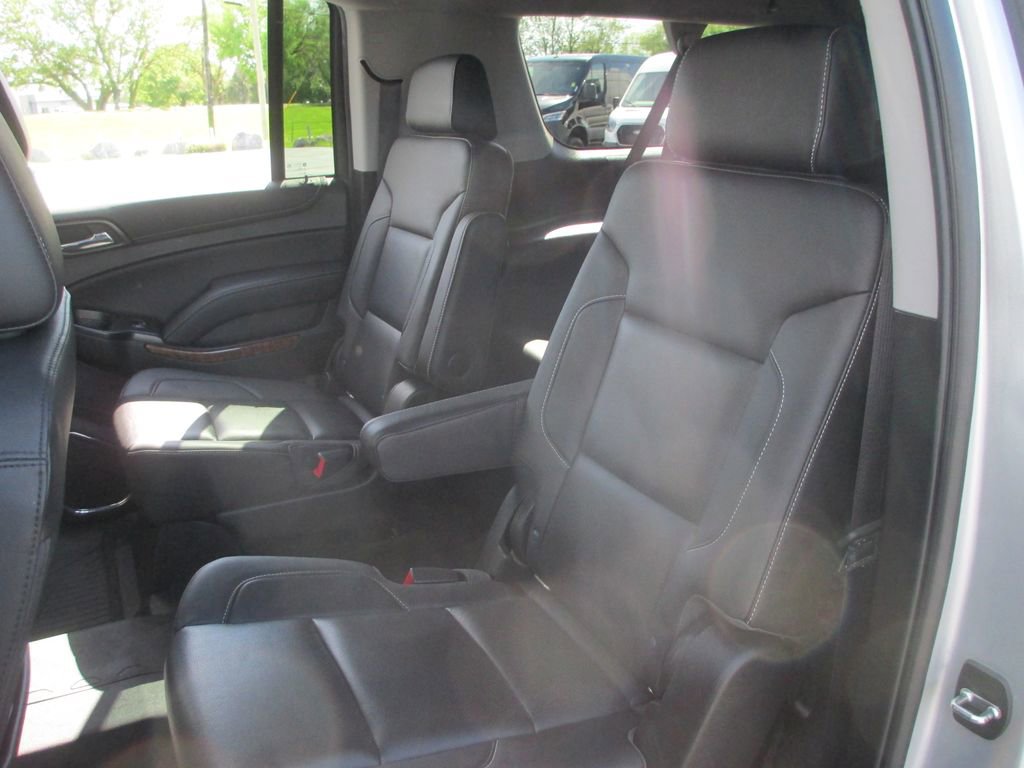 Used 2018 Chevrolet Suburban Premier image 23