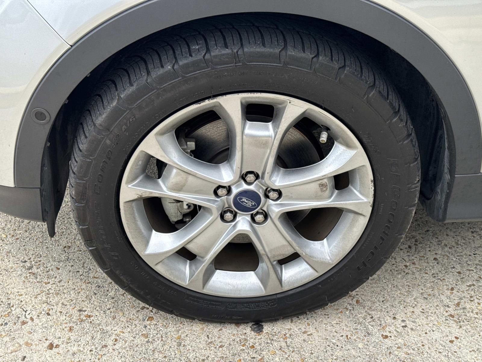 Used 2014 Ford Escape Titanium w/ Equipment Group 401A image 5