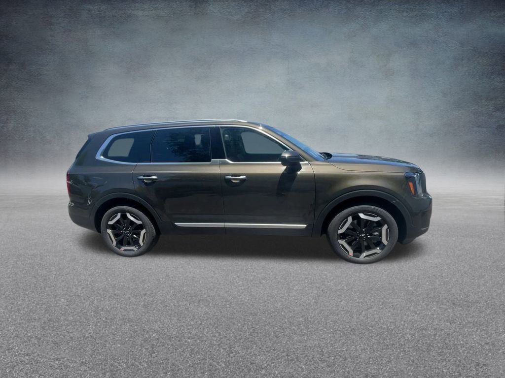 Used 2025 Kia Telluride S image 26