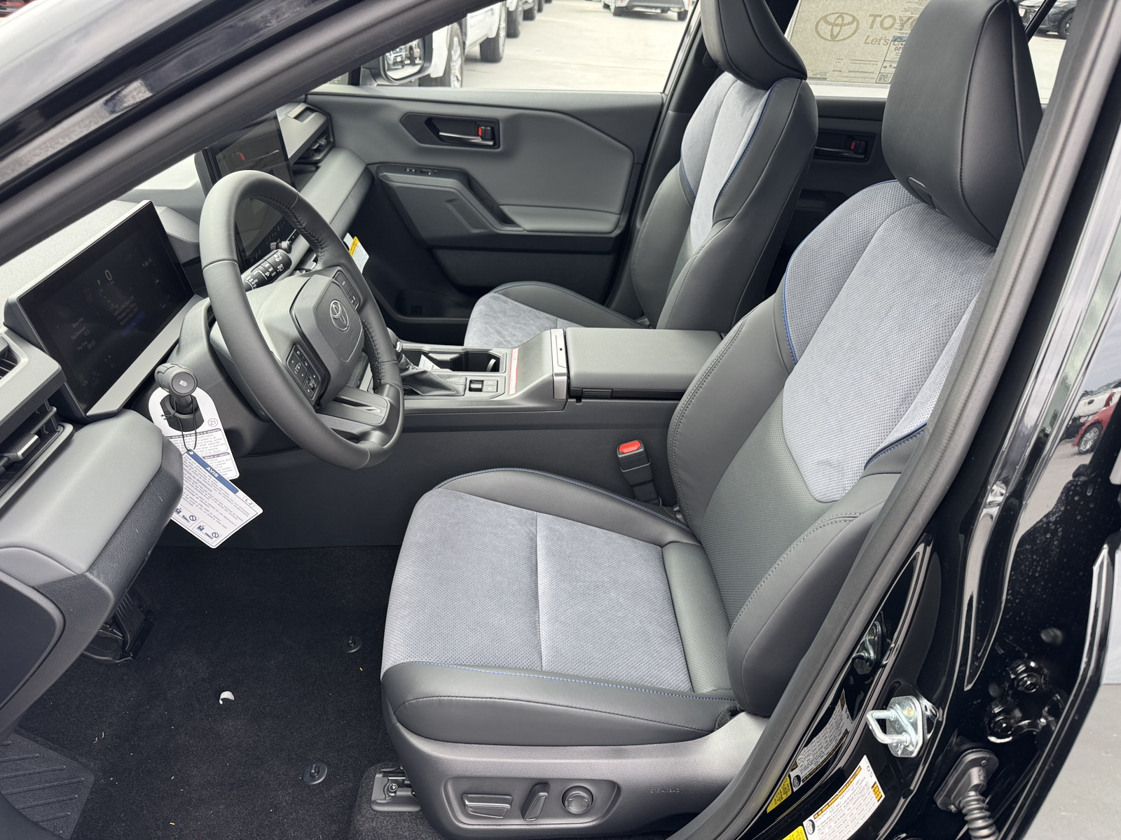 New 2026 Toyota RAV4 XSE AWD/4WD image 2