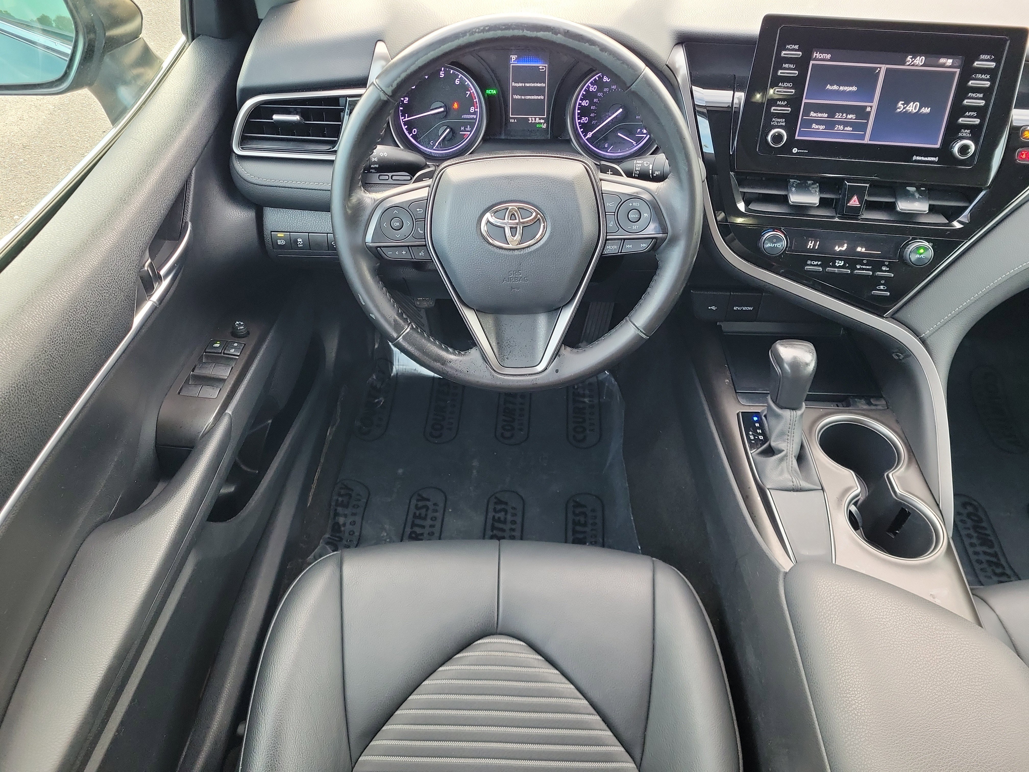 Used 2021 Toyota Camry SE w/ Convenience Package image 15