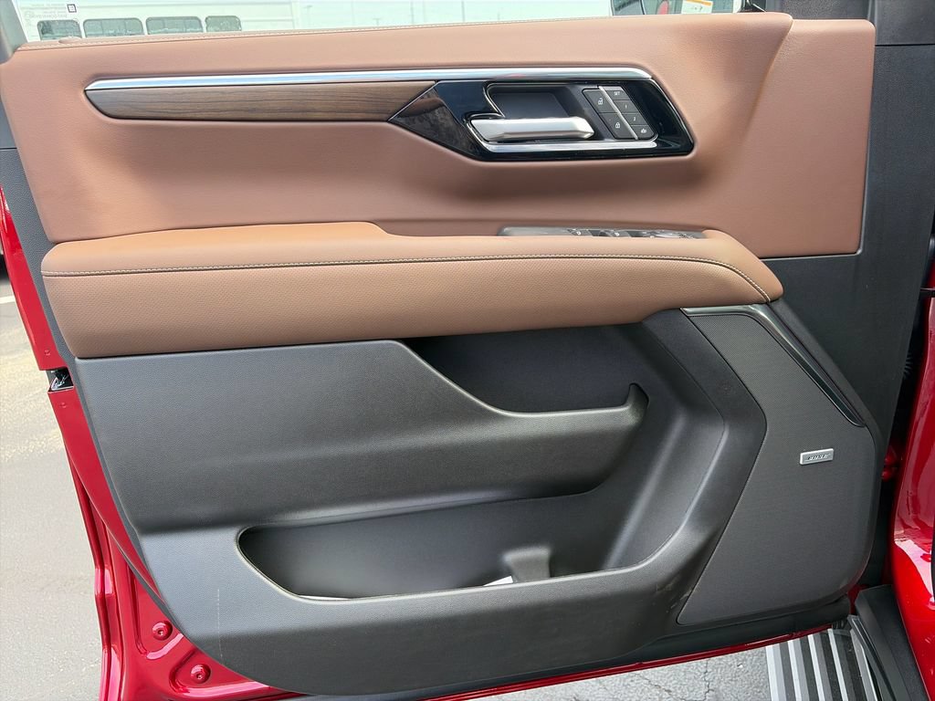 New 2026 Chevrolet Suburban High Country AWD/4WD image 19