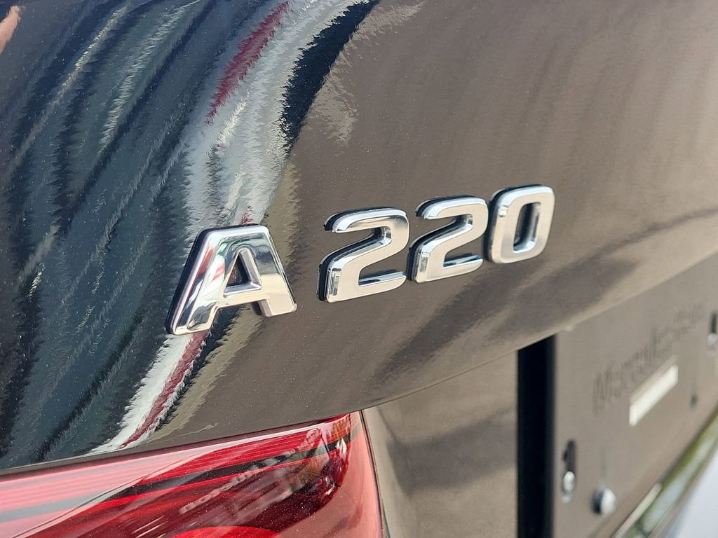 Used 2022 Mercedes-Benz A 220 4MATIC image 11