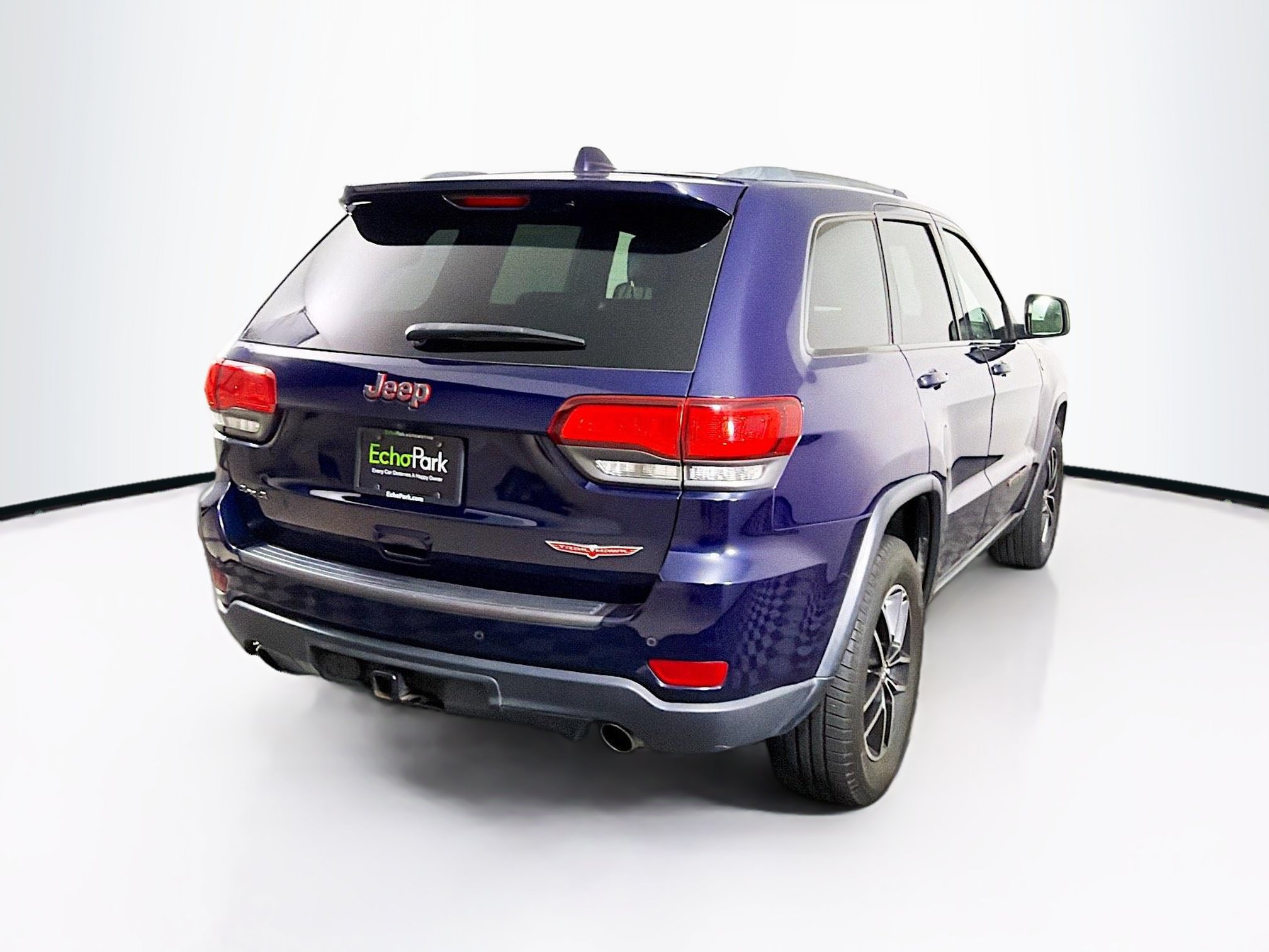 Used 2018 Jeep Grand Cherokee Trailhawk AWD/4WD image 9