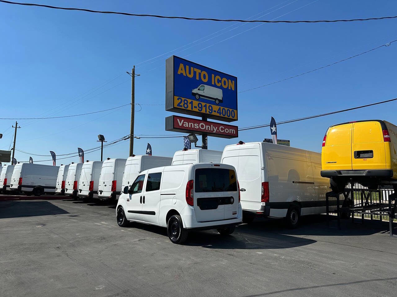 Used 2016 RAM ProMaster City Tradesman SLT w/ Rear Back-up Camera Group image 2