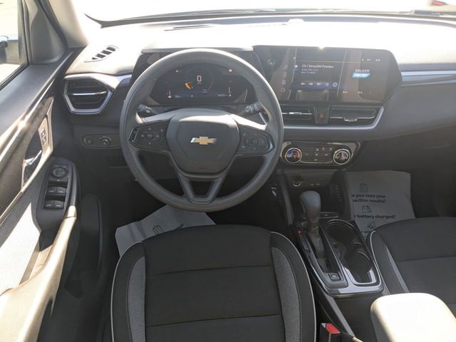 Used 2025 Chevrolet TrailBlazer LT FWD image 27