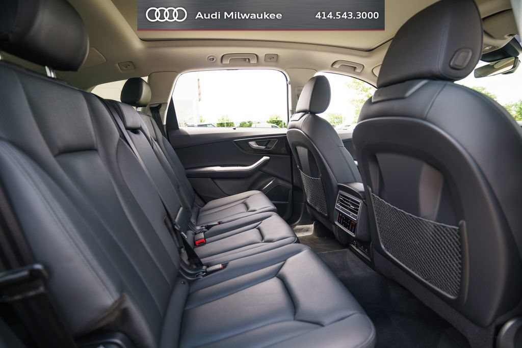Used 2023 Audi Q7 3.0T Prestige w/ Prestige Package AWD/4WD image 34