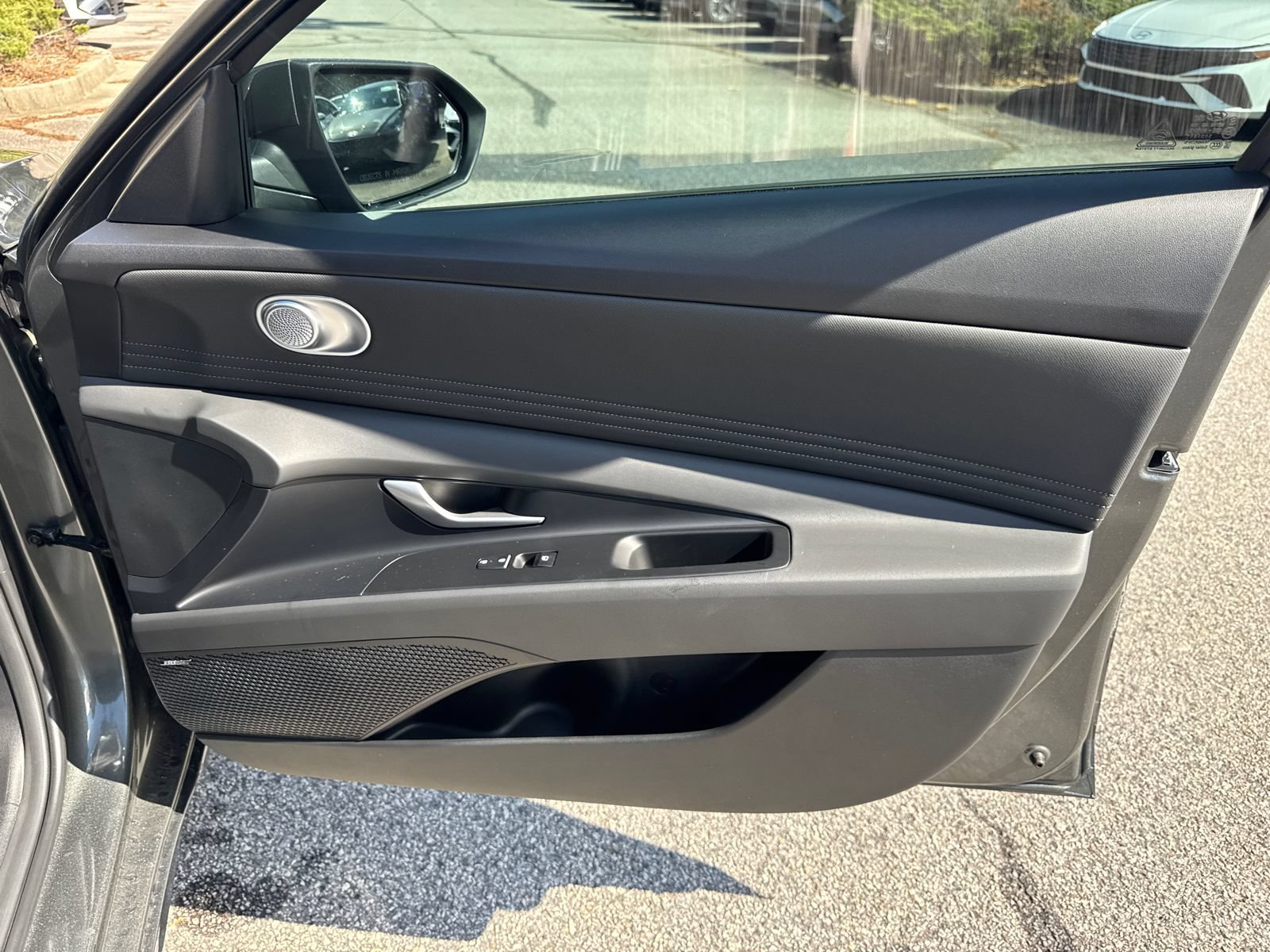 New 2026 Hyundai Elantra Limited FWD image 15