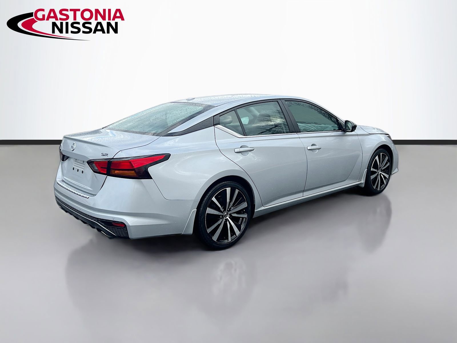 Used 2021 Nissan Altima 2.5 SR w/ SR Premium Package image 9