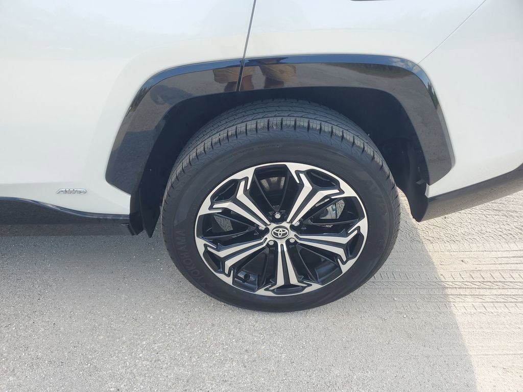 Certified 2025 Toyota RAV4 XSE image 19