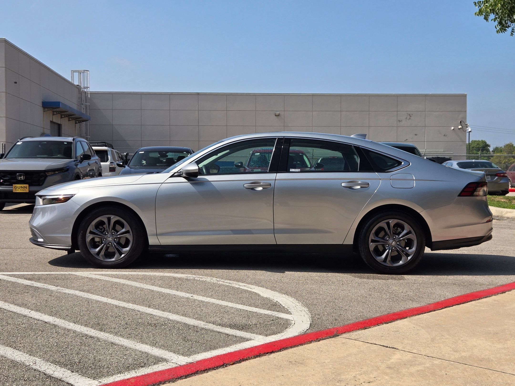 Used 2024 Honda Accord EX image 6