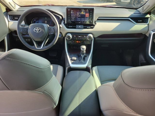 Used 2020 Toyota RAV4 Limited w/ Limited Grade Weather Package AWD/4WD image 21