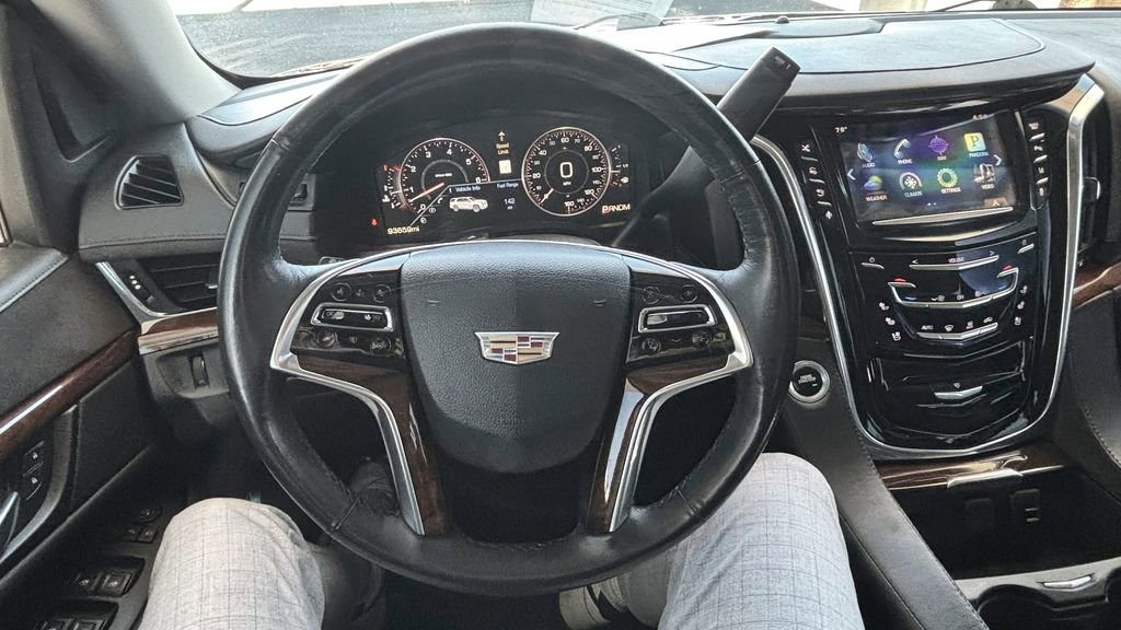 Used 2015 Cadillac Escalade Premium AWD/4WD image 24