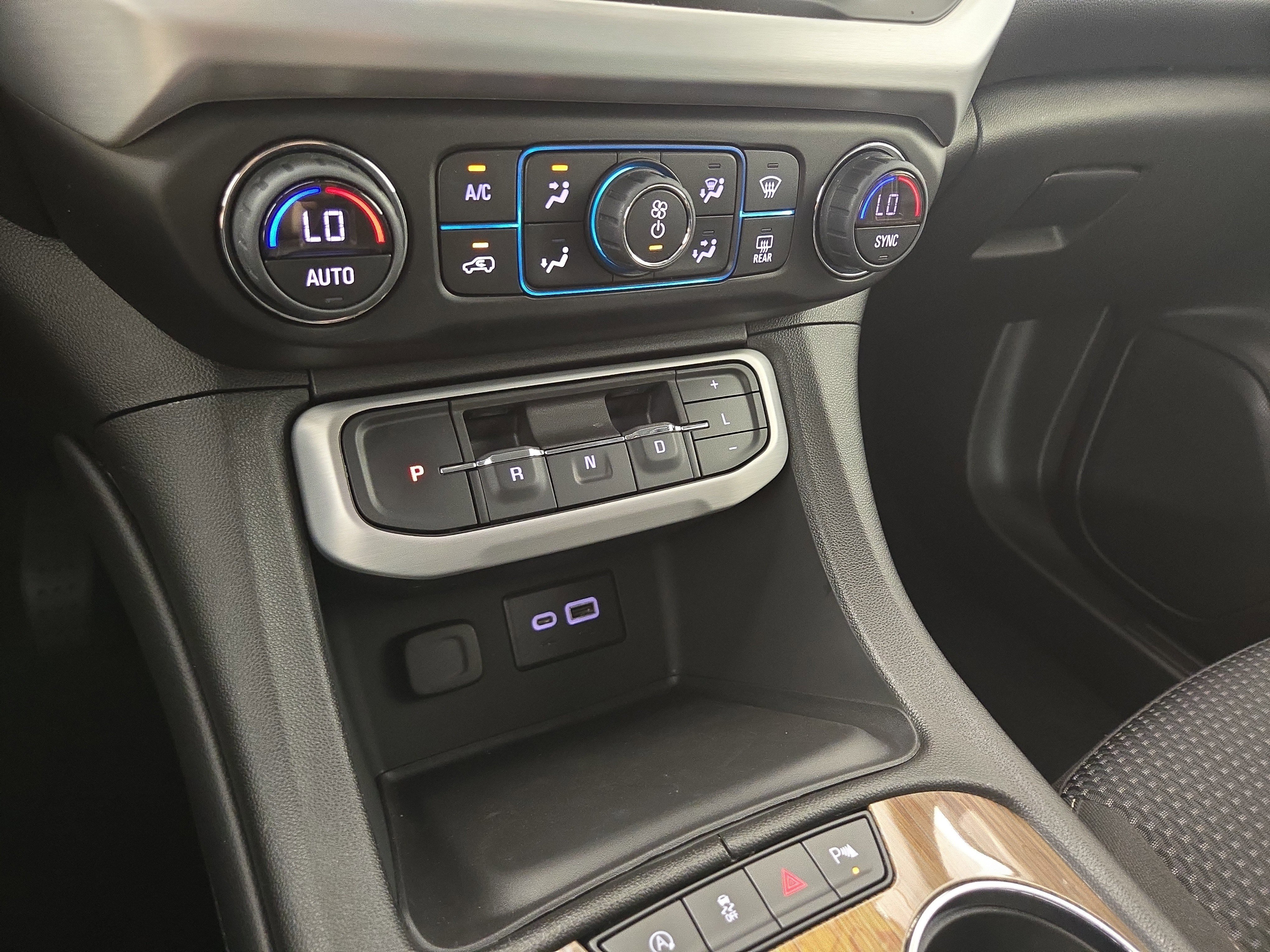 Certified 2023 GMC Acadia SLE w/ Elevation Edition image 24