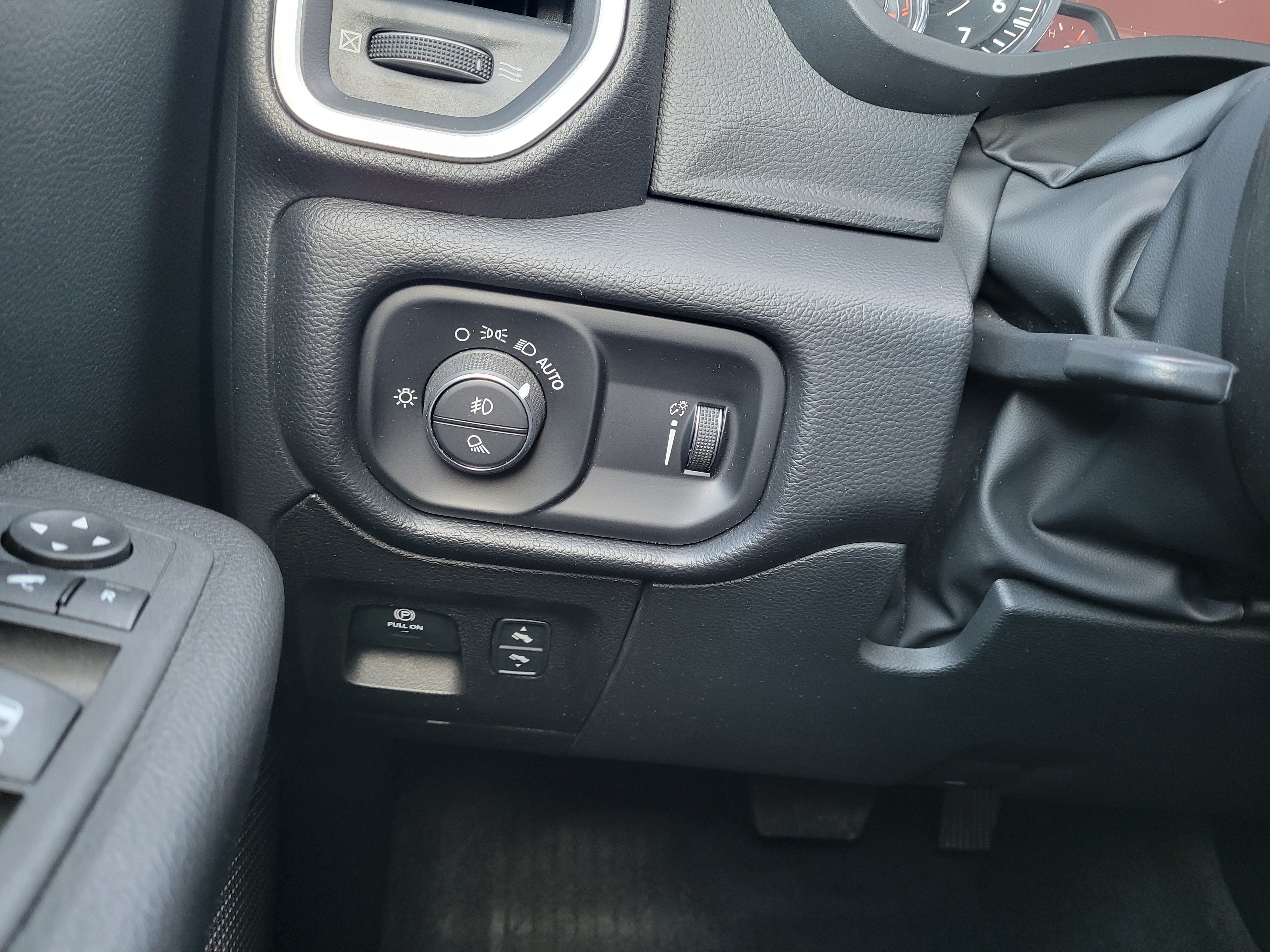 Used 2022 RAM 1500 Big Horn AWD/4WD image 24