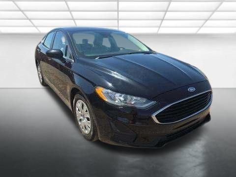 Used 2020 Ford Fusion S FWD image 2