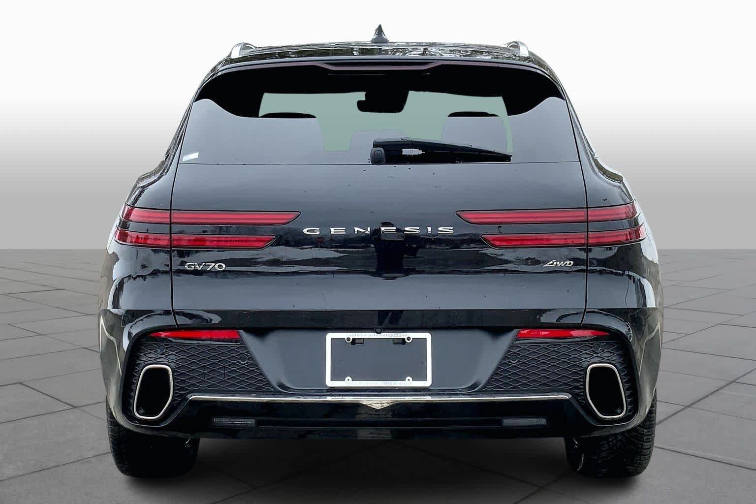 Used 2024 Genesis GV70 2.5T w/ Advanced Package AWD/4WD image 9