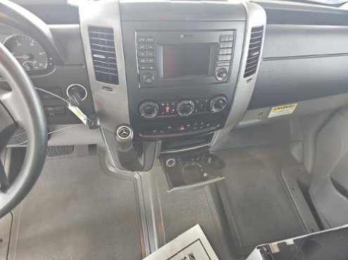 Used 2016 Mercedes-Benz Sprinter 2500 image 8