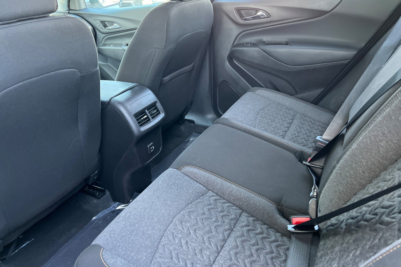 Used 2024 Chevrolet Equinox LT image 9