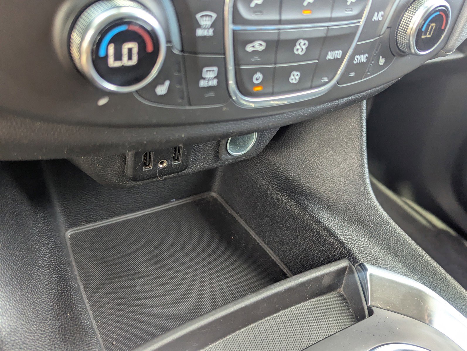 Certified 2021 Chevrolet Traverse LT image 30