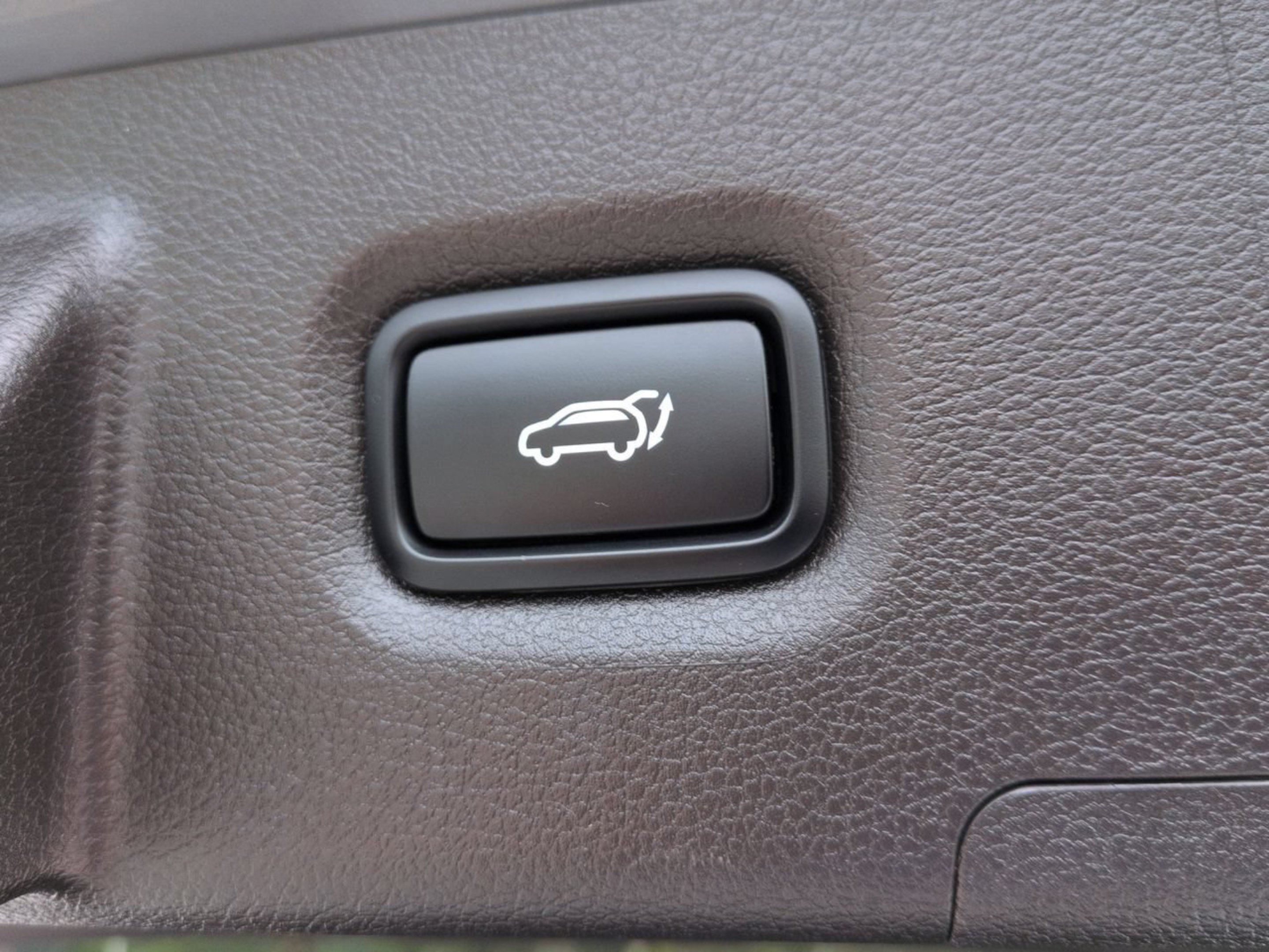 Used 2022 Hyundai Santa Fe Limited AWD/4WD image 18