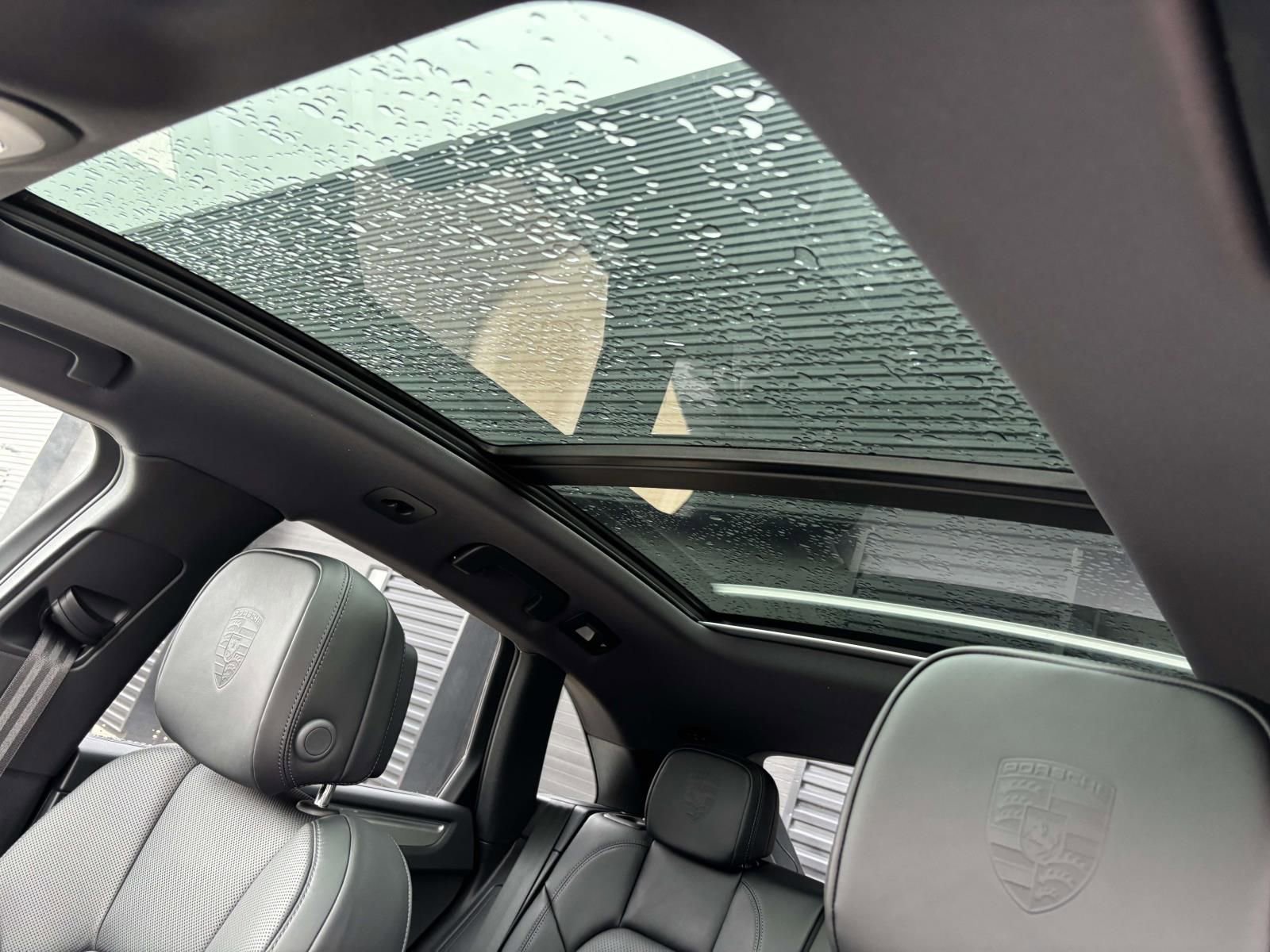 New 2026 Porsche Macan AWD/4WD image 39