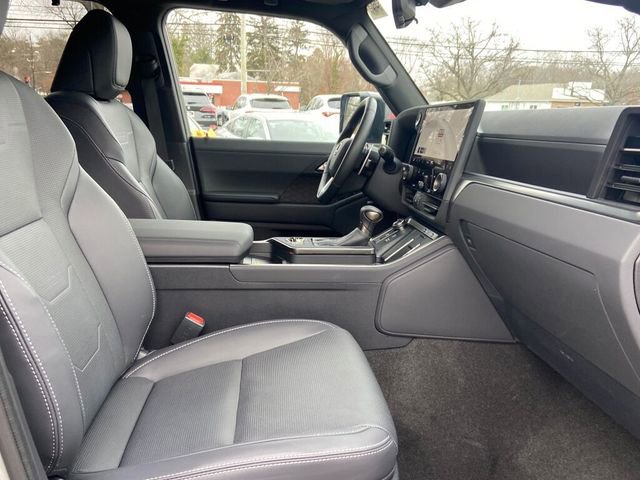 Certified 2025 Lexus GX 550 w/ Accessory Package (Z1) image 25