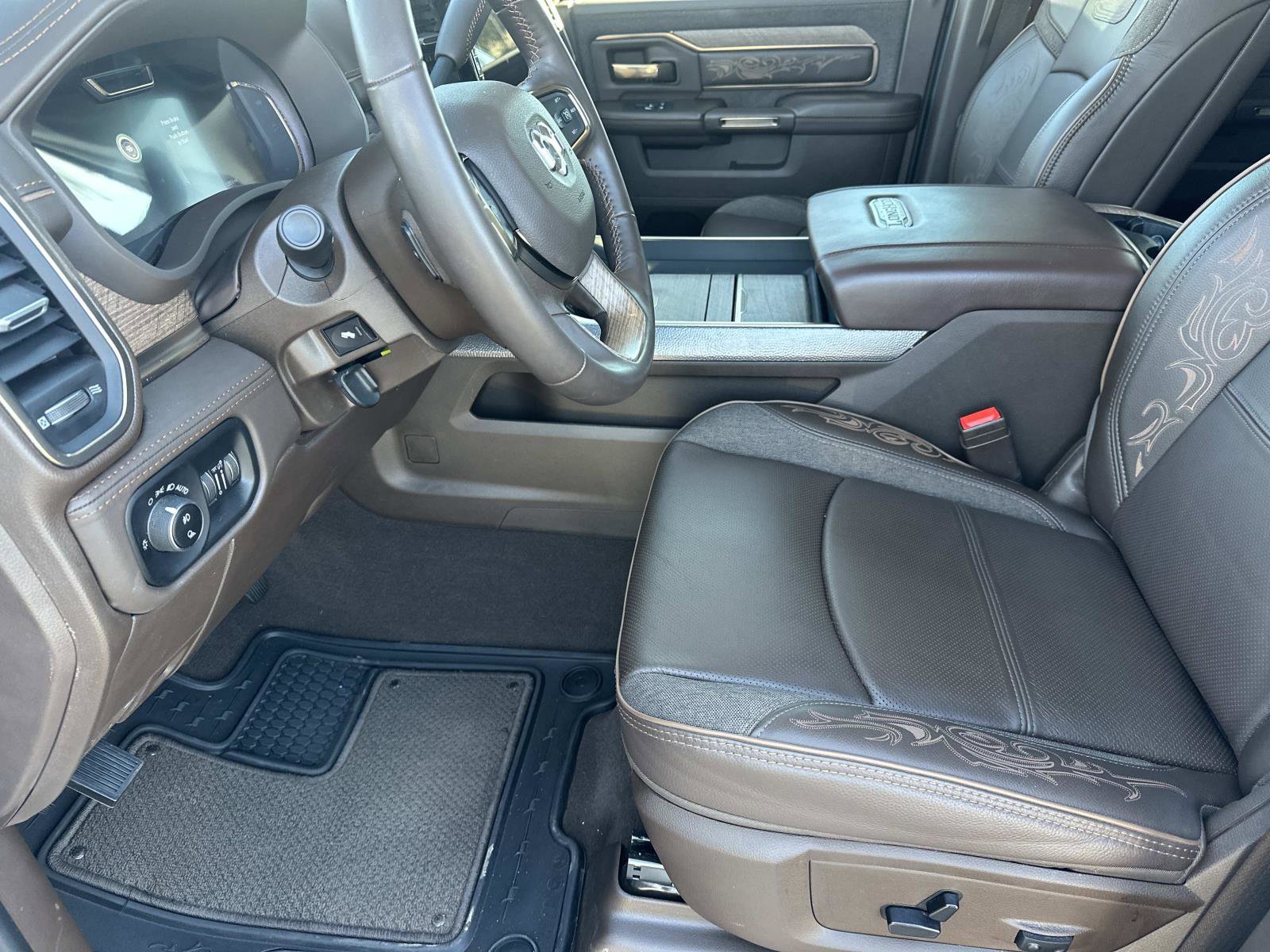 Used 2025 RAM 3500 Longhorn image 9